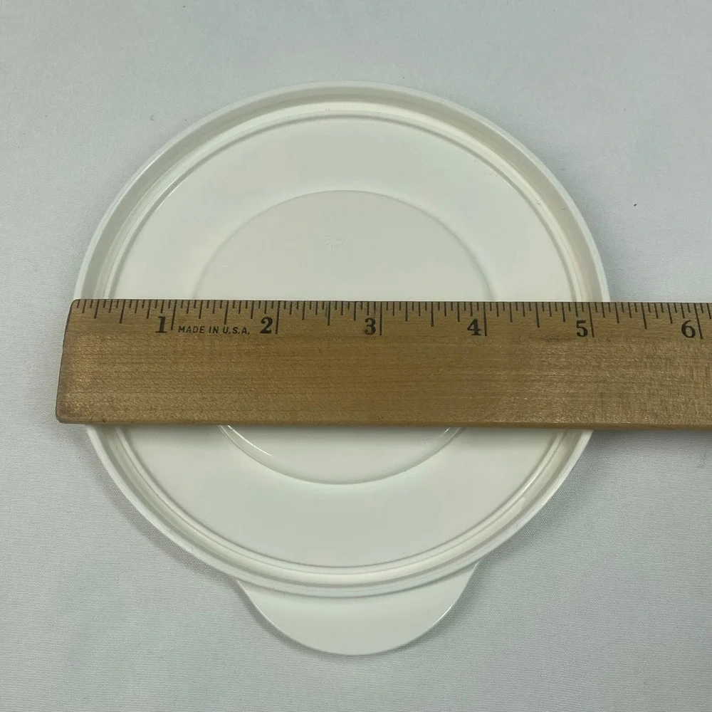 Tupperware Lid Only Snack Store Serve 5.25